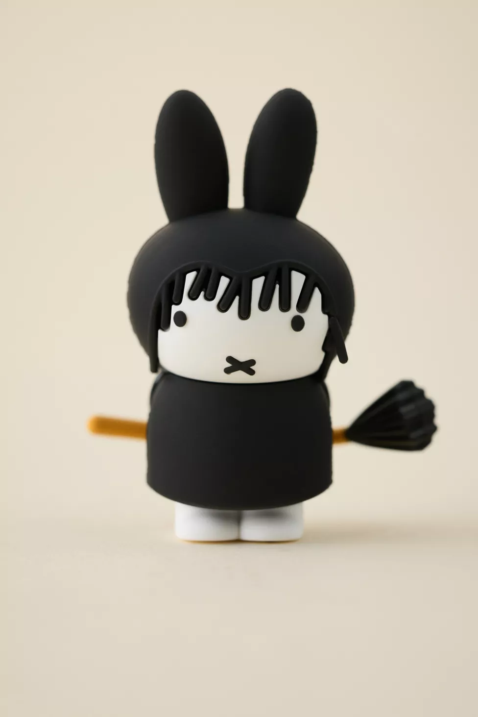 Miffy & Friends Dressing Up, photo 2 of 4