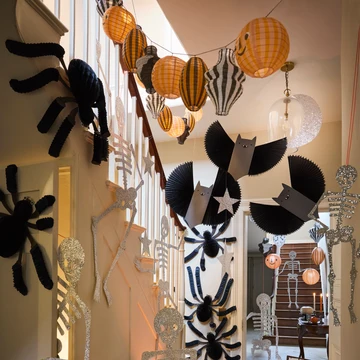 Halloween Lantern Garland, photo 1 of 4