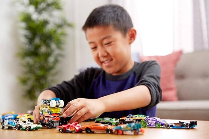 Hot Wheels Basic Car 8-Pack, photo 2 of 4