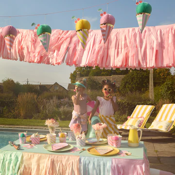 Pastel Frimge Garland, photo 2 of 4