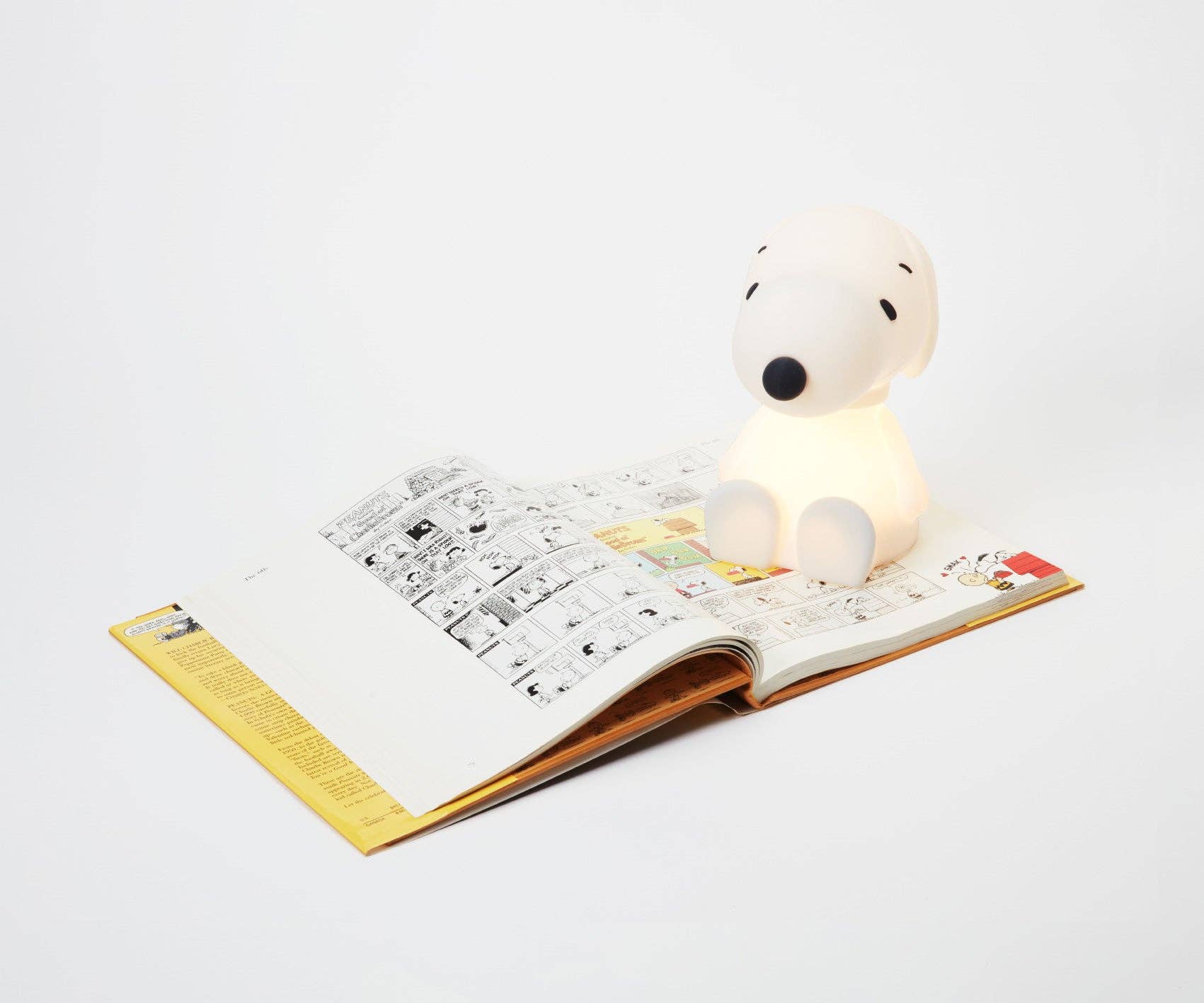 Snoopy First Light: First Light, photo 1 of 8