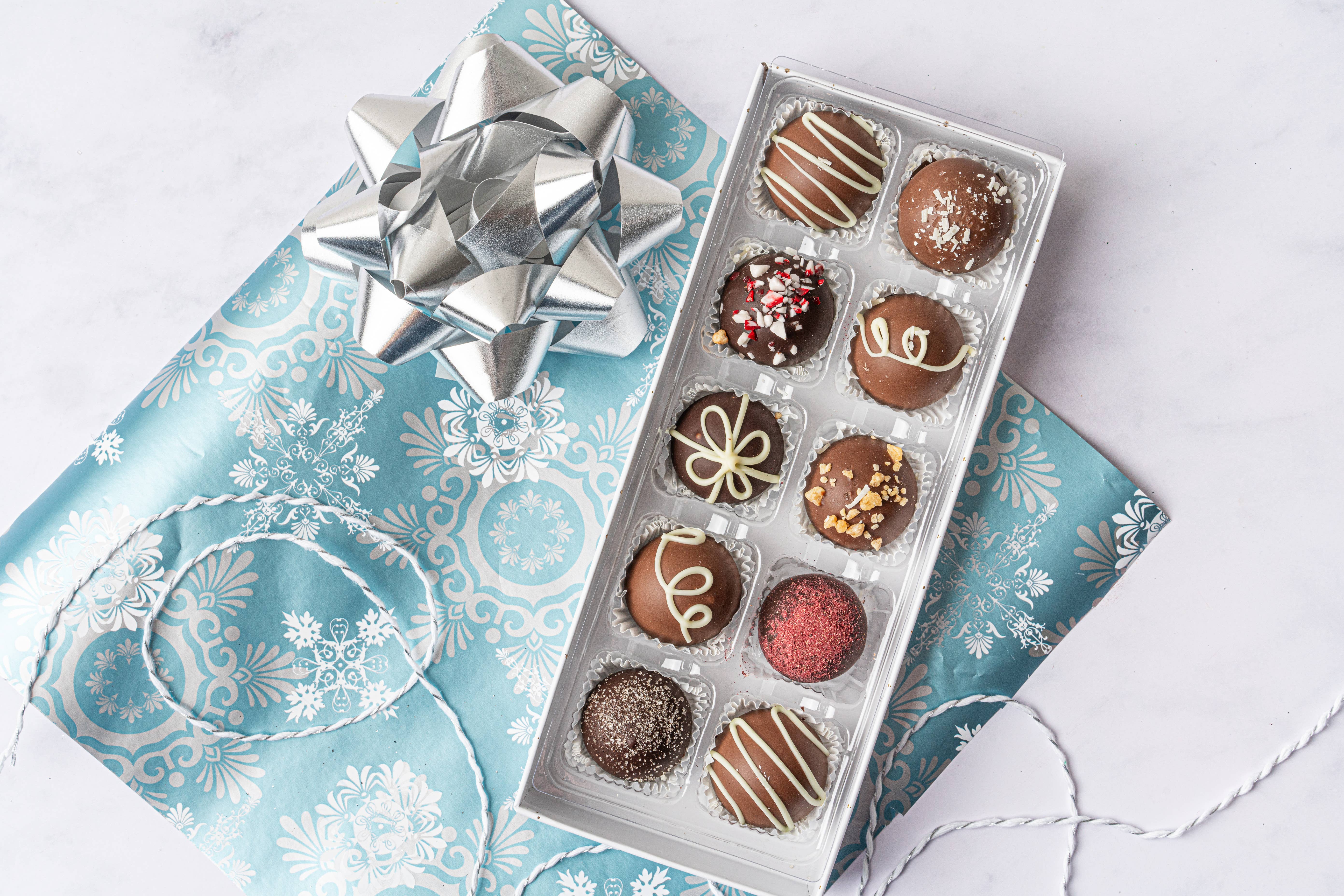Truffle Collection: Holiday10pc Collection, photo 2 of 5