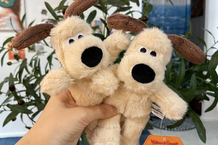 Wallace & Gromit & Shaun the Sheep Plush Keychain : Shaun the Sheep-13cm, photo 7 of 8