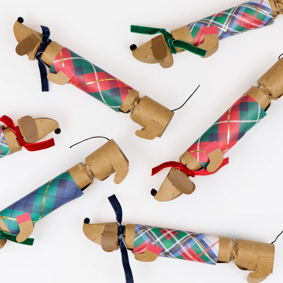 Meri Meri Tartan Sausage Dog Crackers, photo 3 of 3