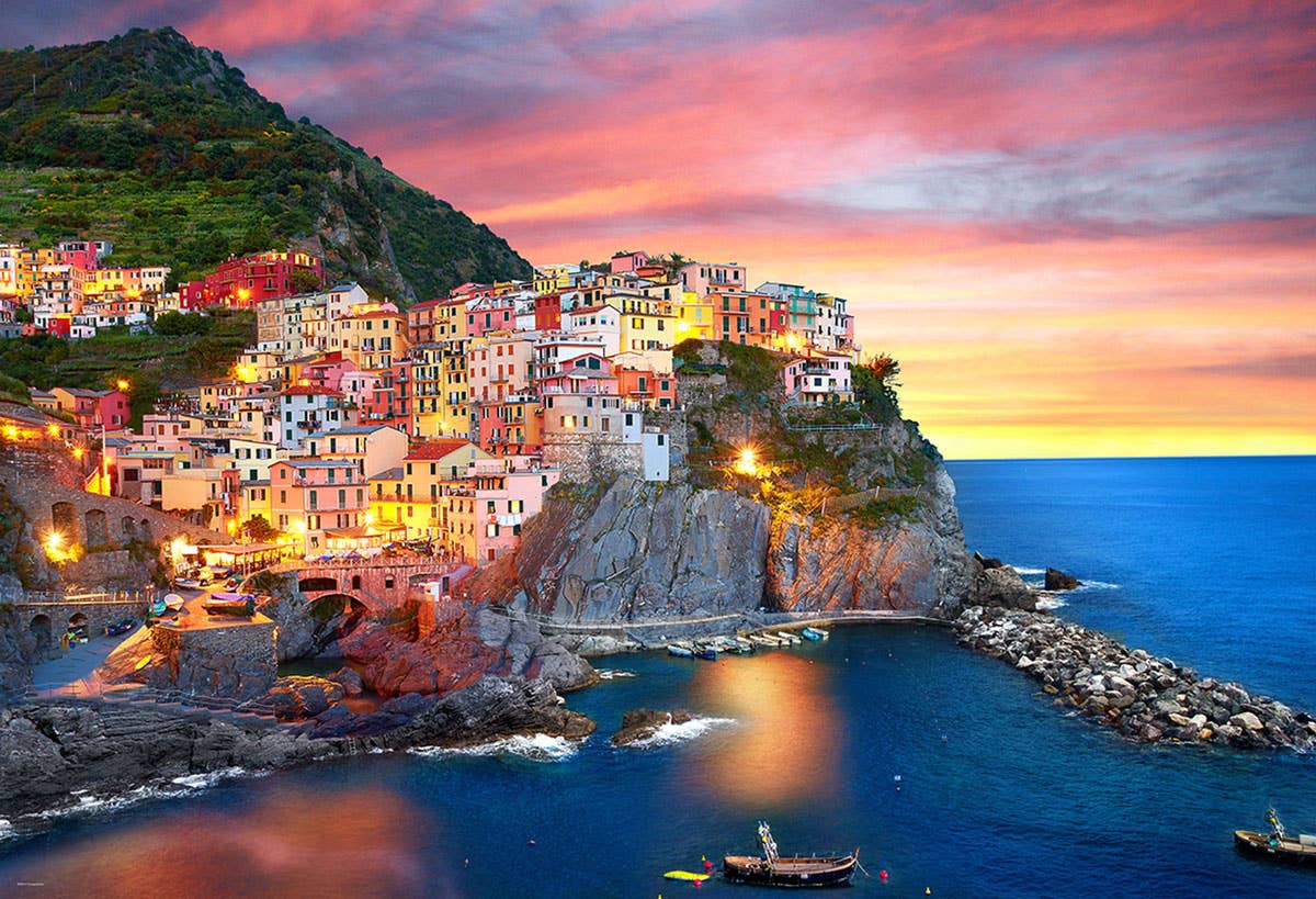 Manarola at Dusk - Italy 2000pc Puzzle, photo 2 of 3
