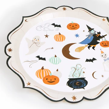 Ornate Edge Halloween Side Plates, photo 3 of 3